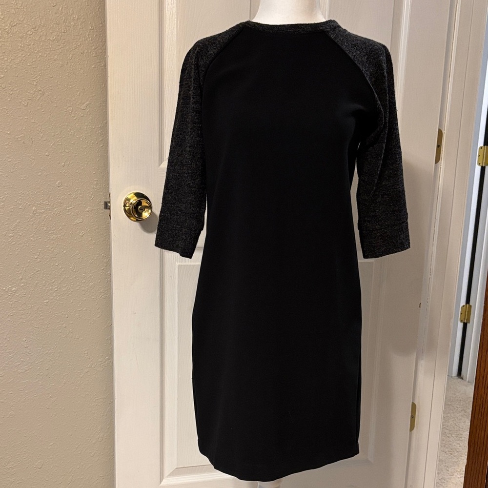 LOFT Black Dress with Grey Sleeves – 0P – Fall Workwear & Casual Dress